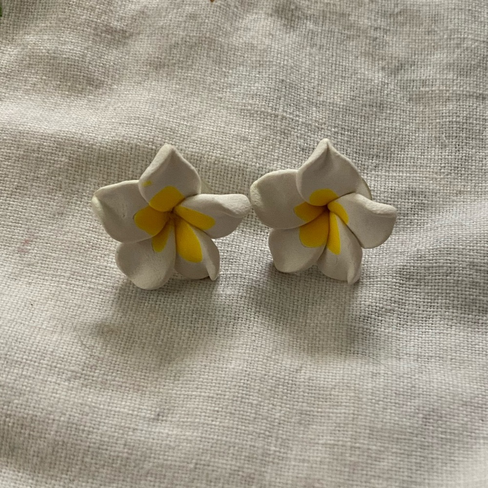 Handcrafted🌺 Earrings